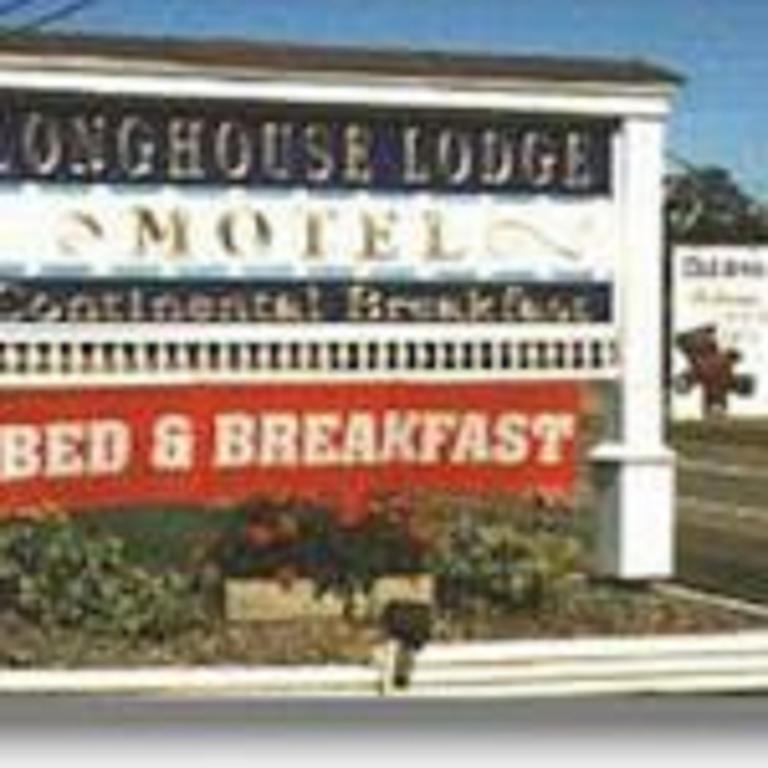 Longhouse Lodge Motel Уоткинс Глен Екстериор снимка
